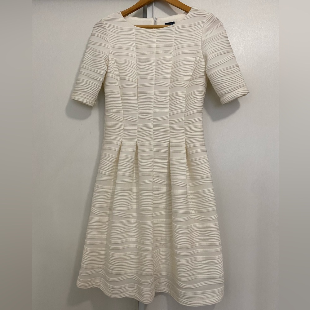 💛GABBY SKYE💛 Preloved White Milky Skater Dress Size:4 EUC $28
